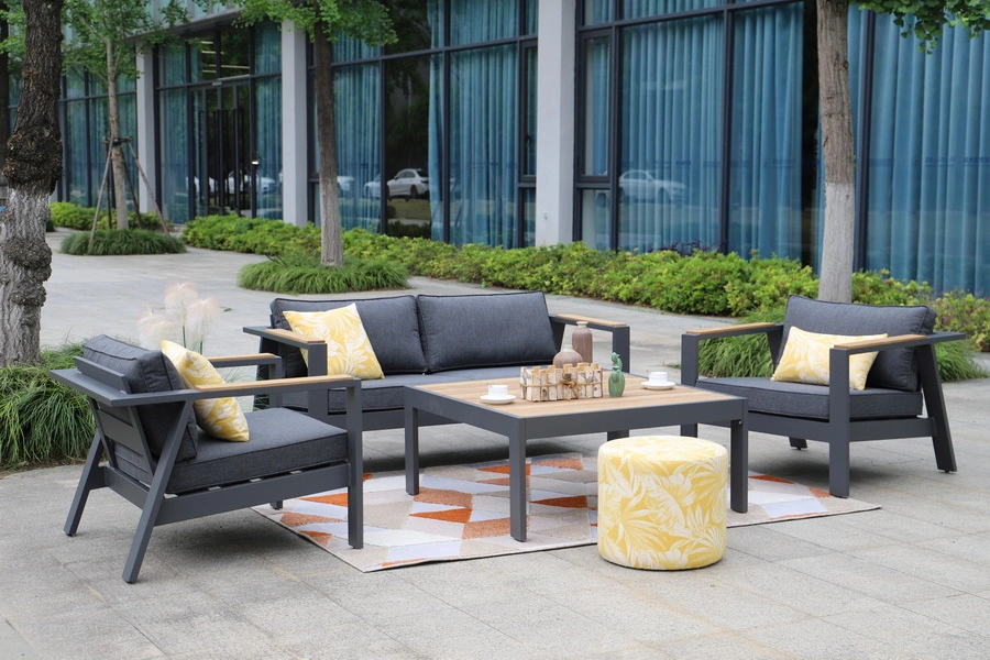 Hot Sale Modern Leisure Style Outdoor Aluminium Patio Sofa Set with Coffee Table